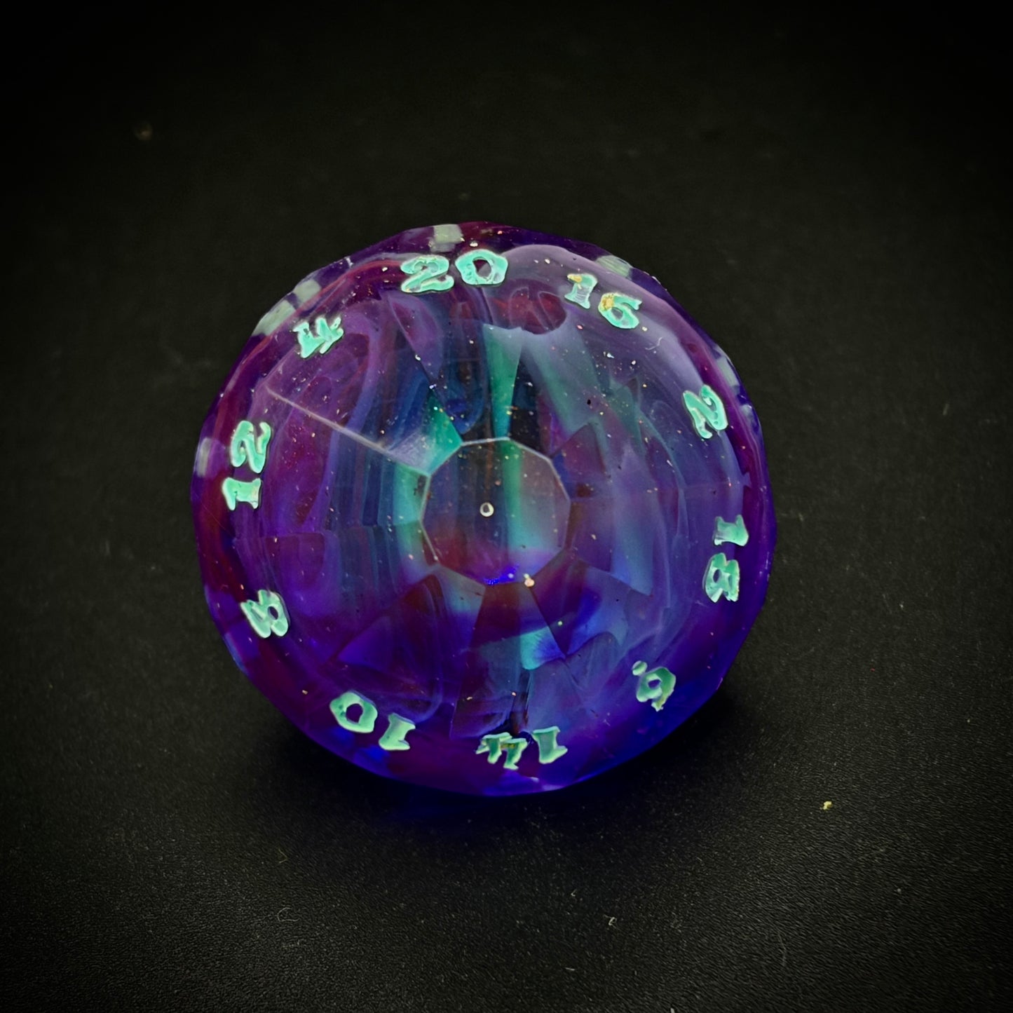 Fae-Queens Portal (7 piece coffin style hand made dice set)