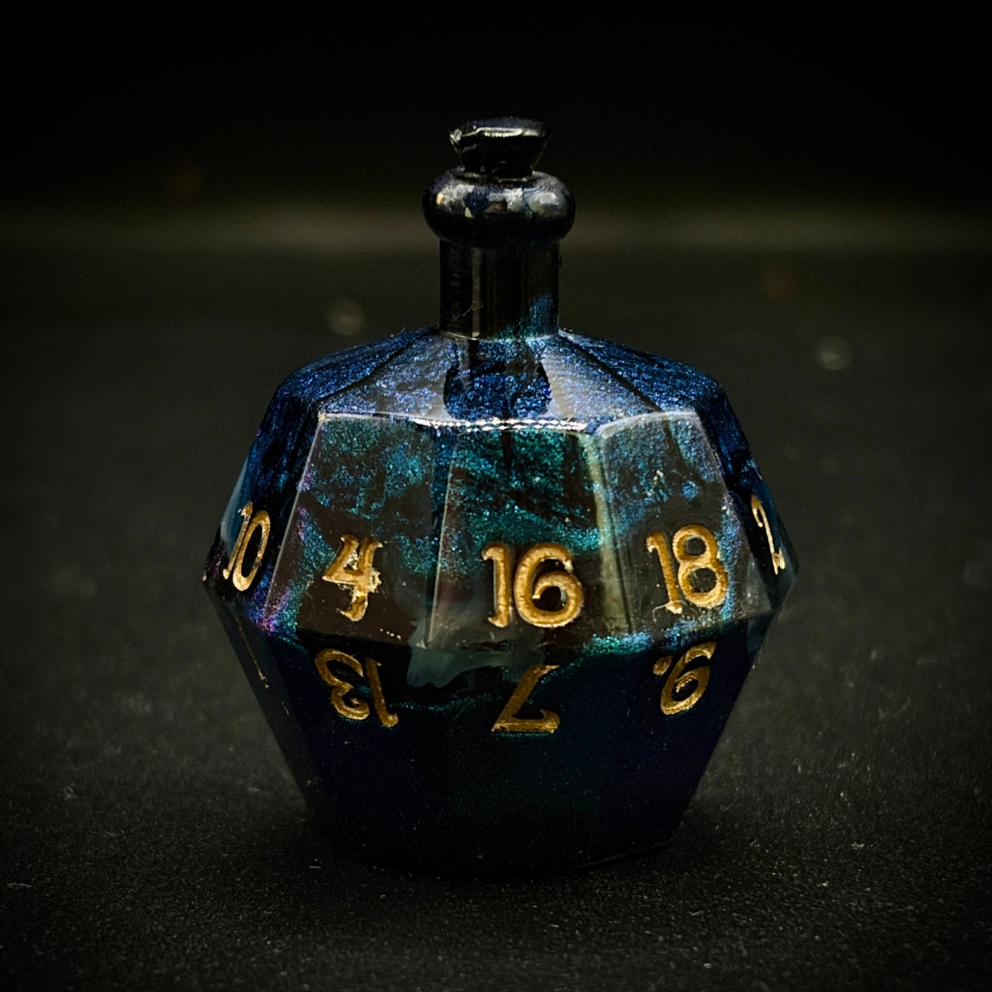 Darkness (D20 Potion Bottle)
