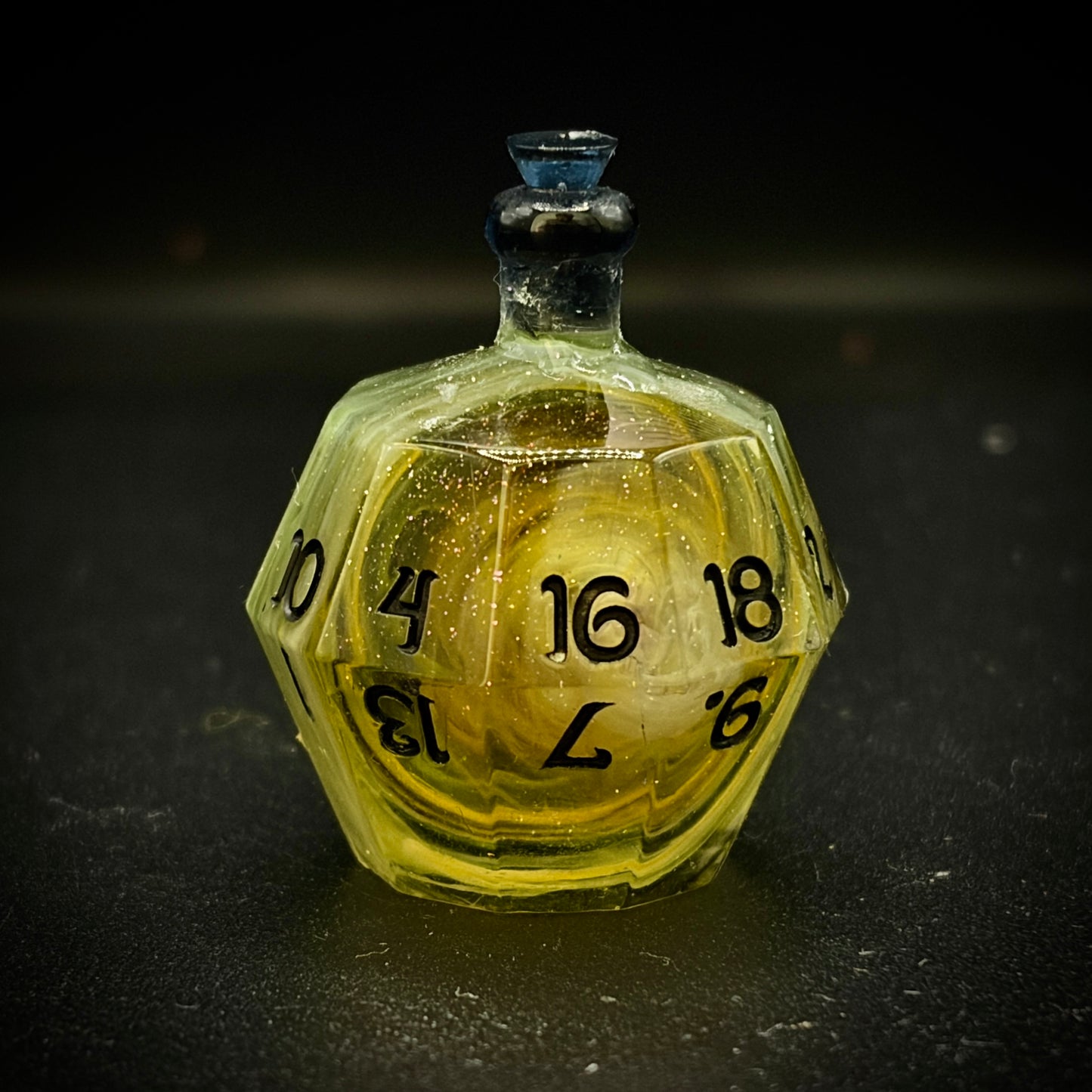 Hypnotic Pattern (D20 Potion Bottle)