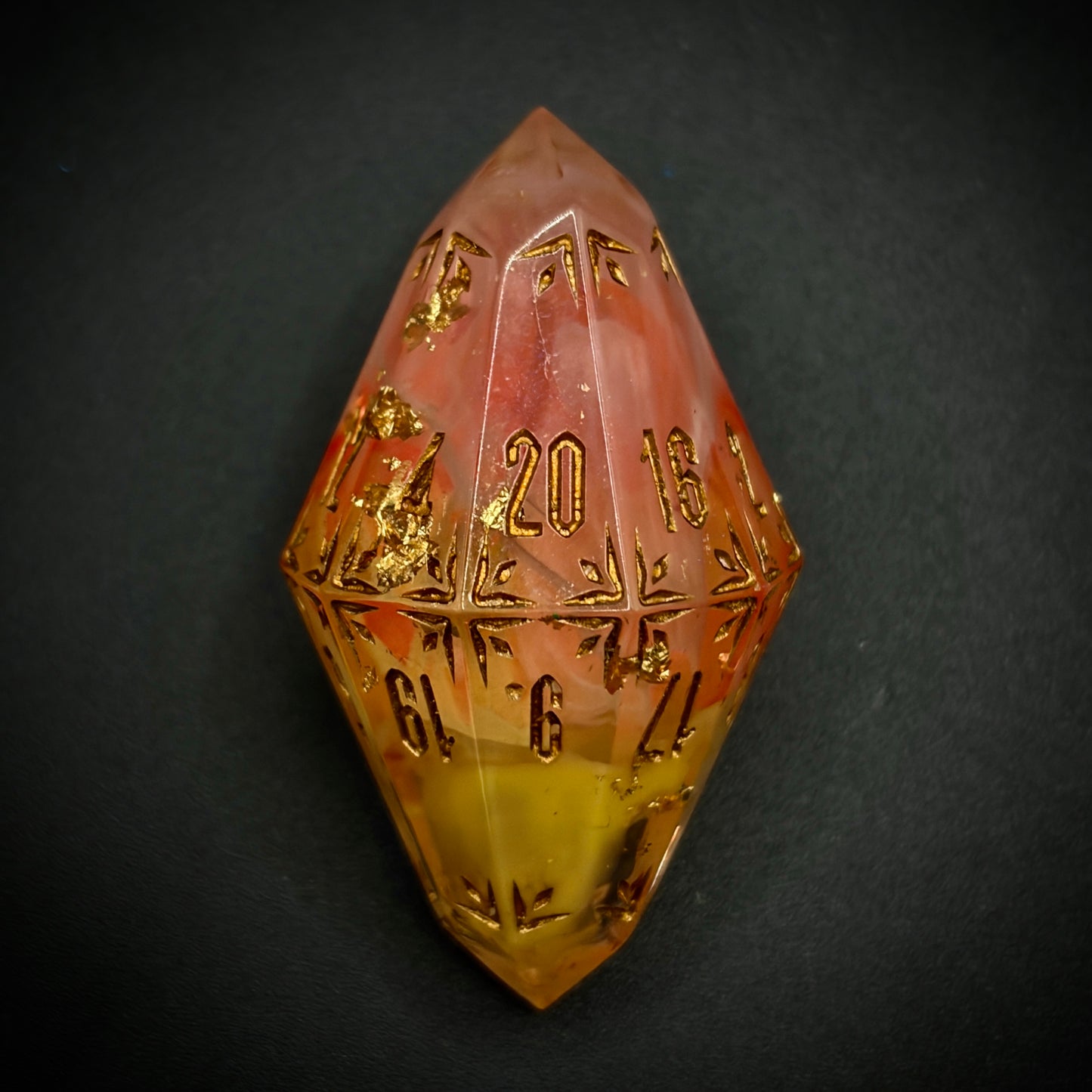 Embershard (Crystal 36mm D20)